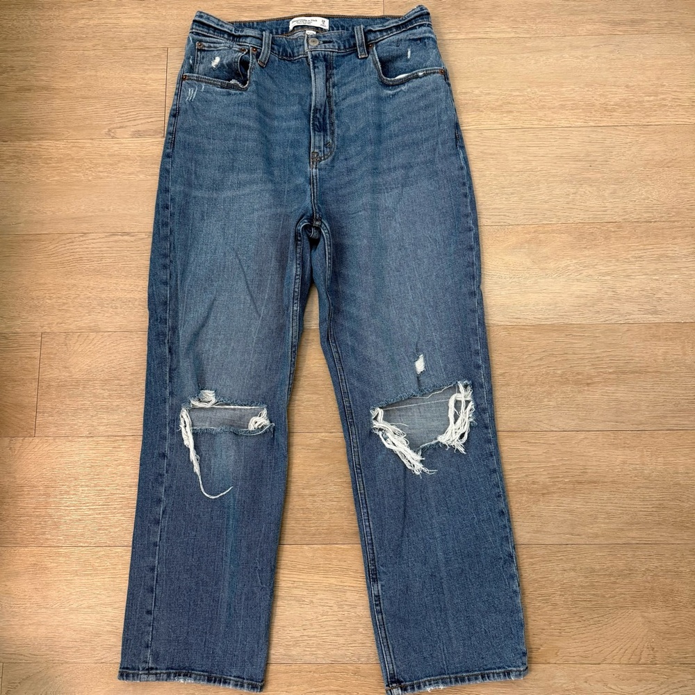 Abercrombie & Fitch Curvy Love The Ankle Straight Ultra High Rise Jeans - 8